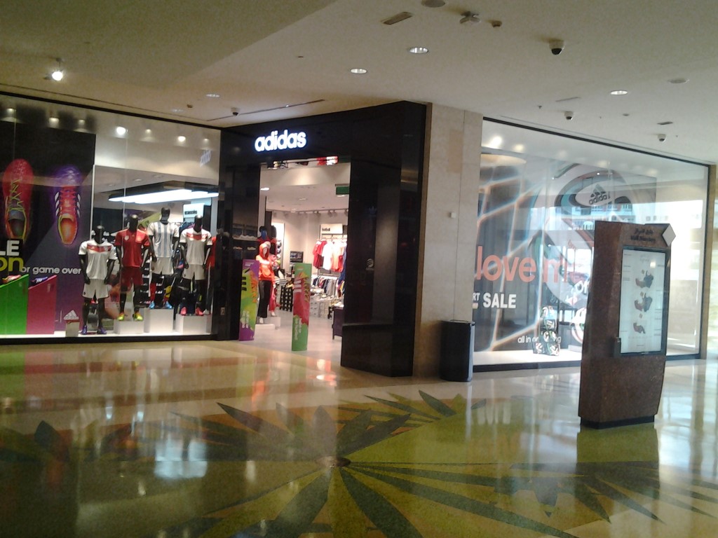 reef mall adidas